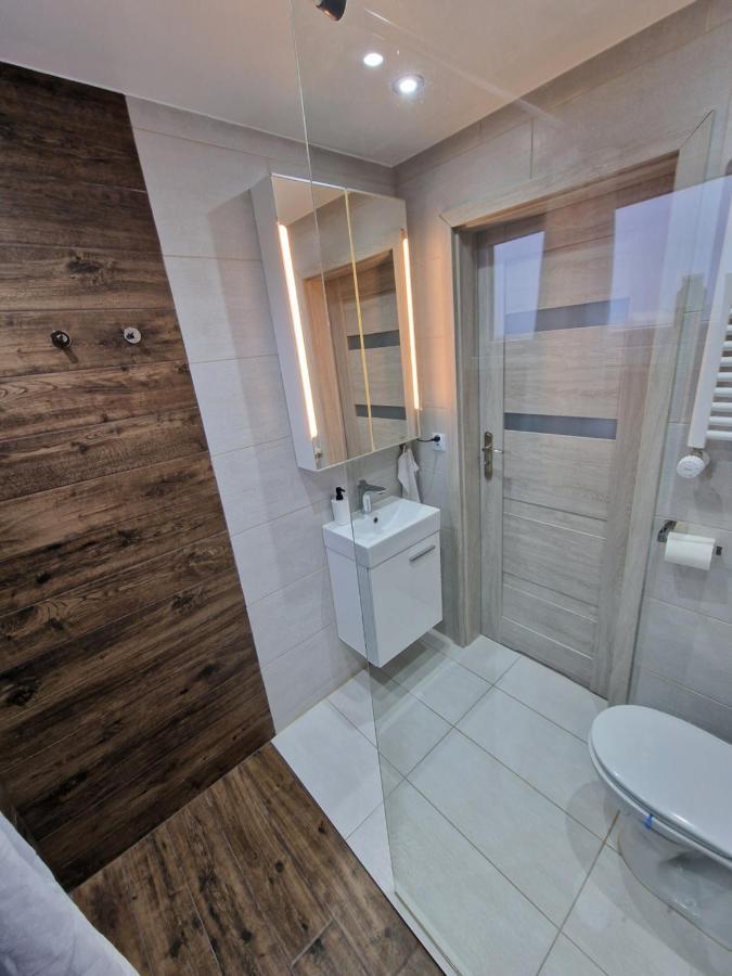 R&J Guesthouse Room Гриндавик Экстерьер фото